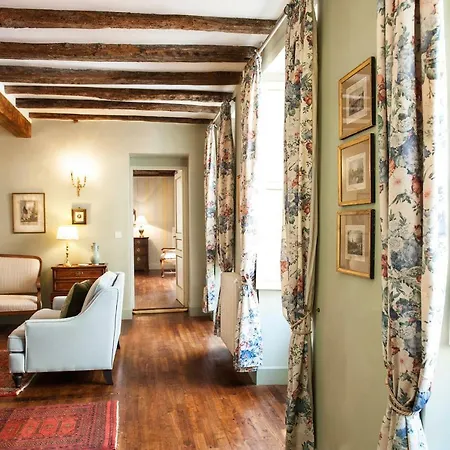 Appartements Les Suites Sarladaises * Sarlat-la-Caneda