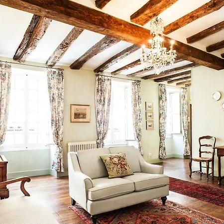 Apartment Appartements Les Suites Sarladaises *